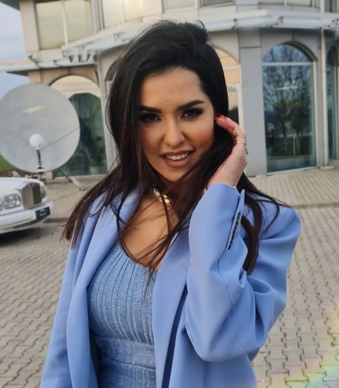 Tanja Savić prekinula nastup i pozvala obezbeđenje, evo koji je razlog (VIDEO) 6 Tanja savic 2