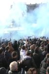 POSLEDNJA VOŽNJA KROZ RIM: Baklje, navijačka pesma i jecaji porodice odzvanjaju Italijom (FOTO) 3 baklje