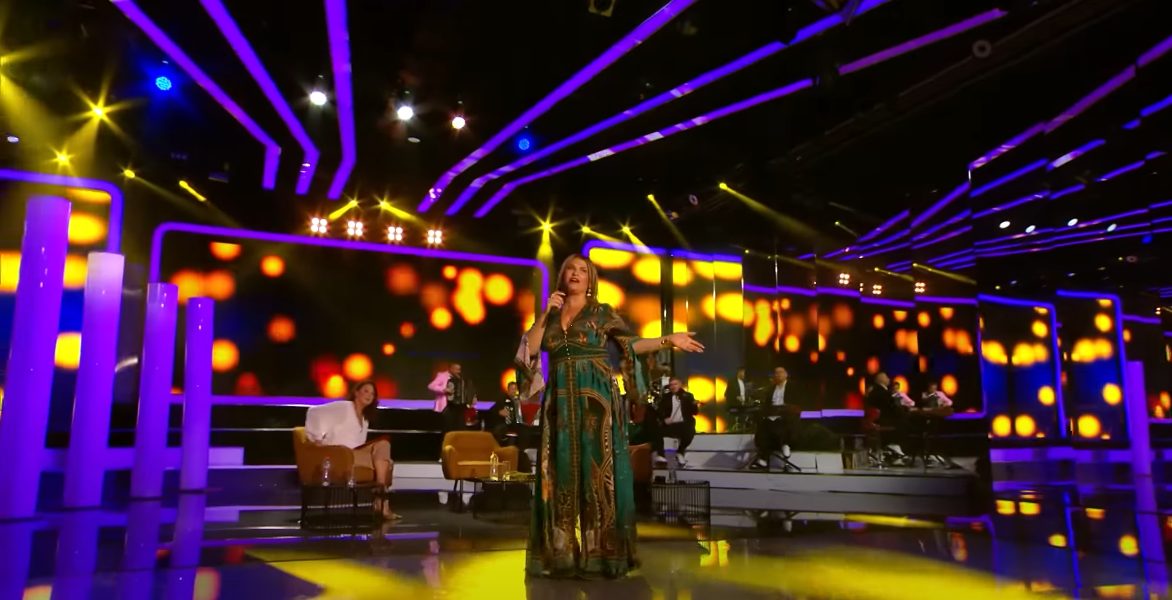 KAKAV PREOKRET Atraktivna Rumunka ispunila najveću želju i sve šokirala: "Odavno sam htela to da uradim" (VIDEO) 5 voicu