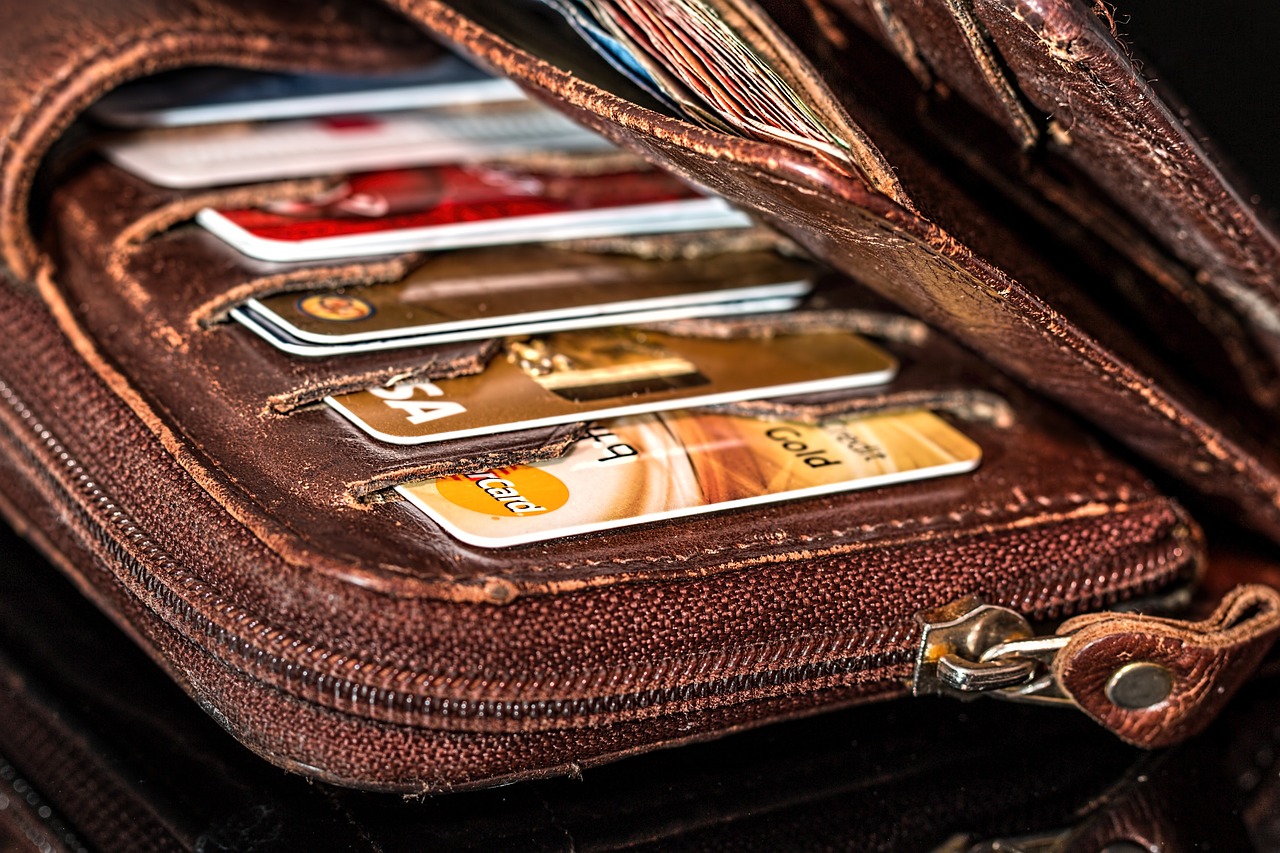 ŠTA URADITI POSLE RAZVODA: Pridržavajte se ovih 10 saveta 8 wallet 908569 1280