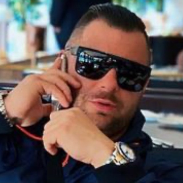 UHAPŠENI MENADŽER PLANIRAO DA NAUDI PEVAČICI: Izneti šok detalji: "Hteli su da joj bace kiselinu u lice" 5 150220901 144464727512609 1737647969563086132 n