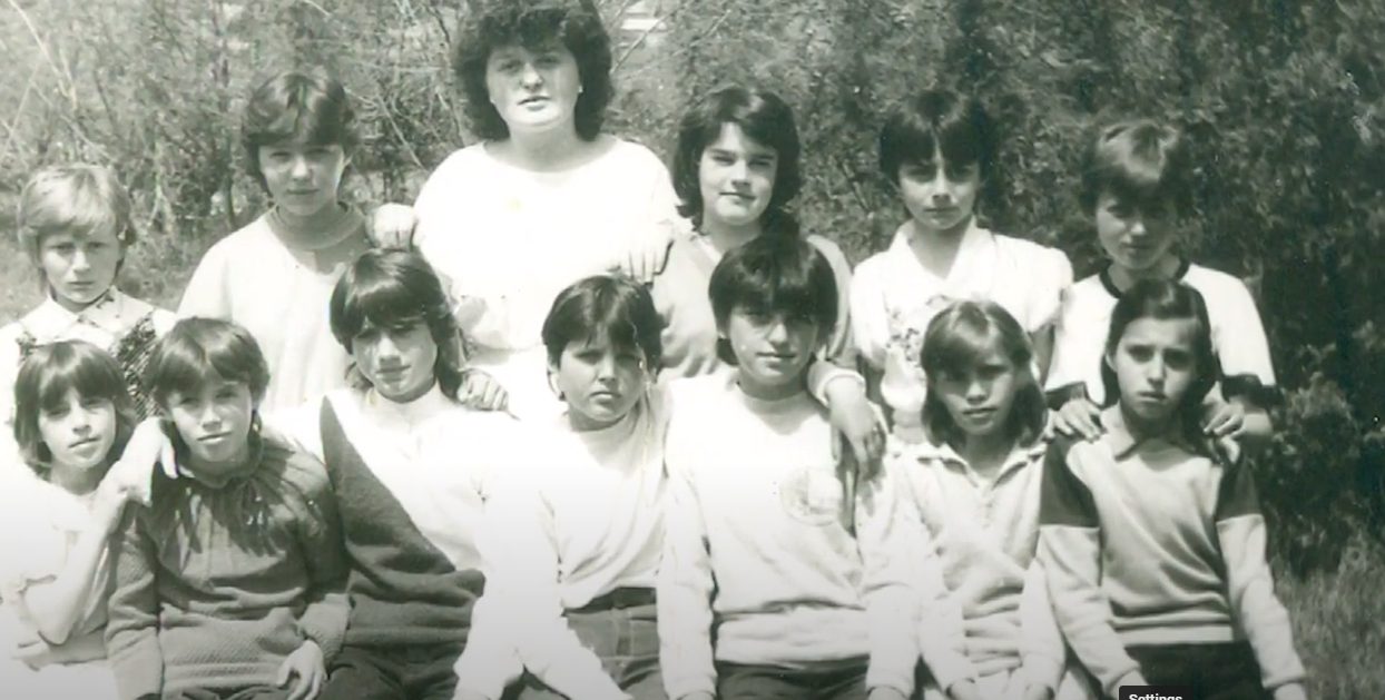 Odnela TROSTRUKU pobedu u takmičenju, pa priznala: "Bila sam prava MUŠKARAČA" (FOTO) 7 Bojana B kao mala 2