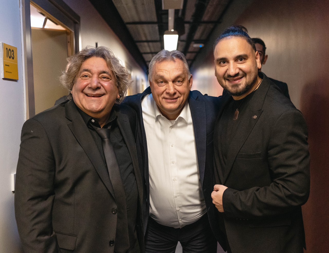 Boban i Marko Marković oduševili premijera Mađarske: Orban uživao u srpskoj trubi! 5 IMG 9be64d8a793b00b34e32ce908cbabb80 V 1