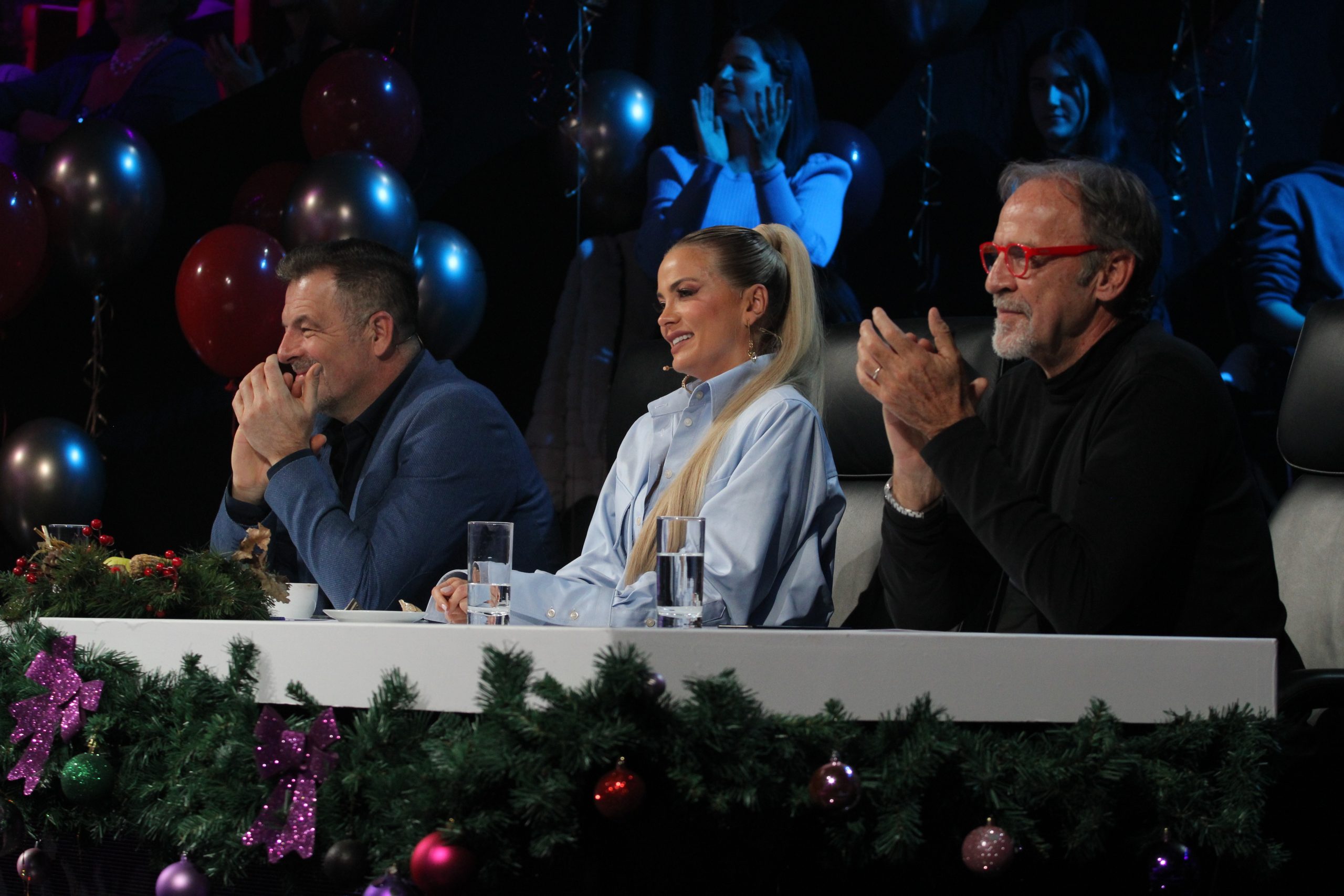 Zbog braće rokera PROSULA SE EMOCIJA: Posvetili pesmu preminuloj majci, sa SUZAMA U OČIMA izveli veliki hit: "Sigurno je ponosna" 6 IMG 2378 1