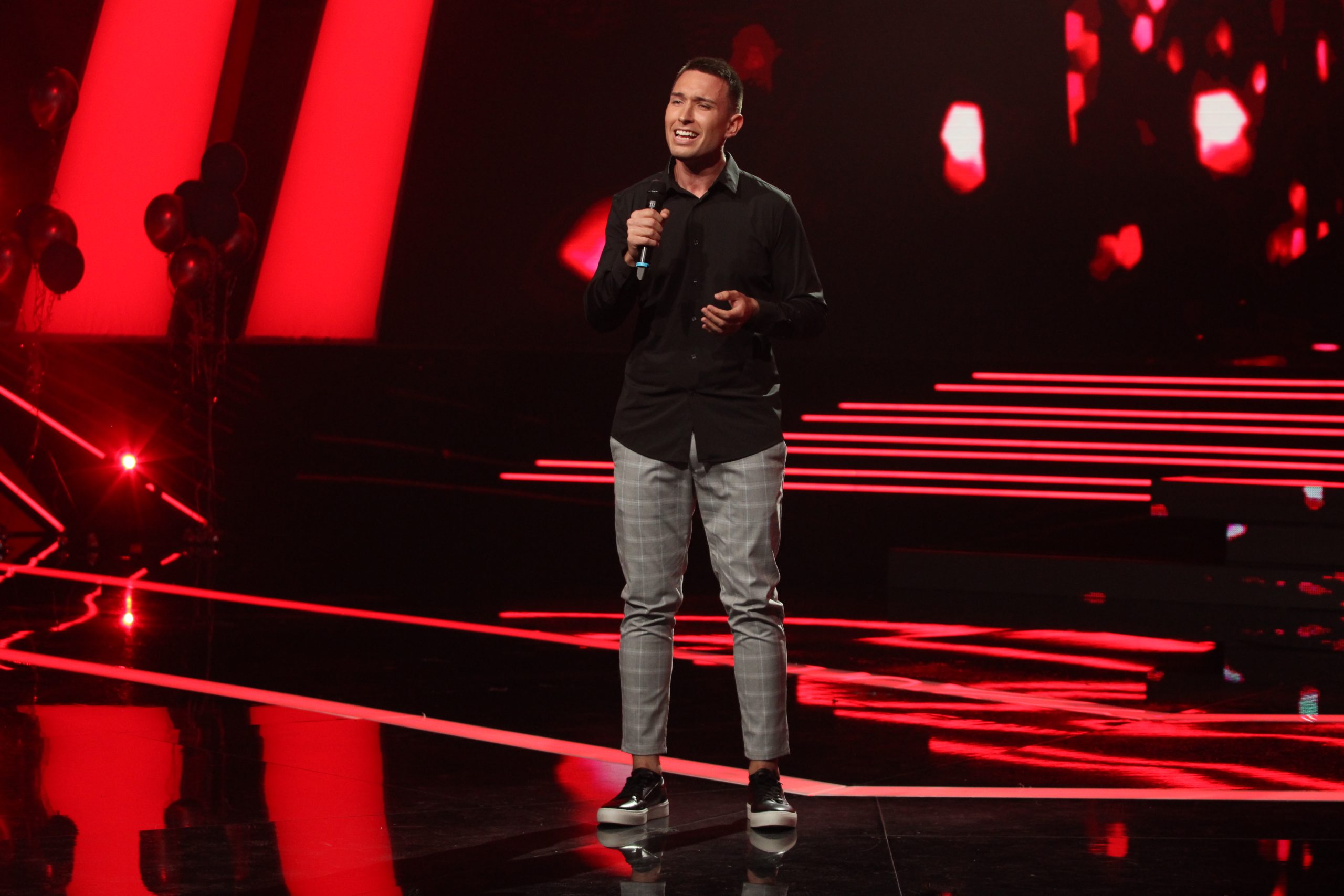 Unuk pokojnog pevača razočarao žiri, Bosanac besno poručio Miliju: "Ustani kad pričaš o njemu" 6 IMG 8849