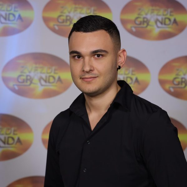 Nermin Čović 1 NERMIN COVIC 20 GOD. SARAJEVOBIH 2