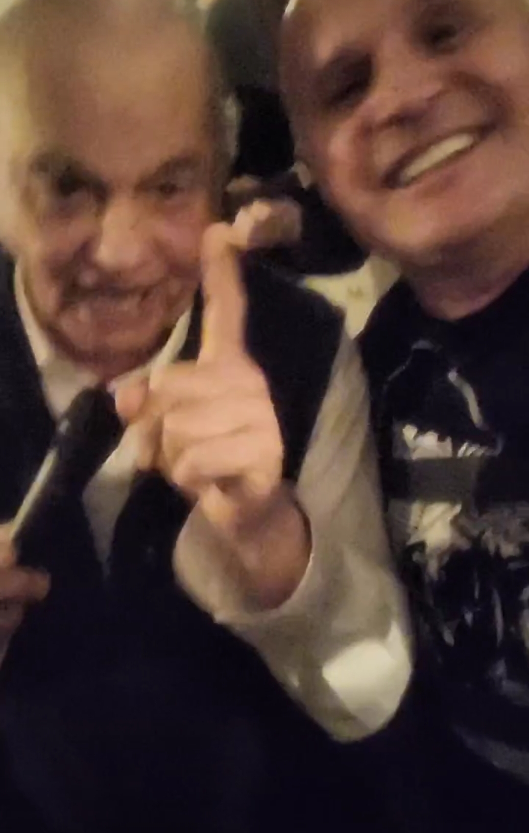 Slavlje je počelo NEŠTO RANIJE Pogledajte ko Miliju peva na uvce NEĆETE POGODITI (VIDEO) 6 Screenshot 20230128 201624