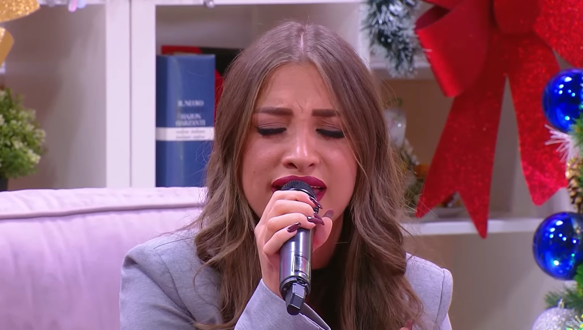 DA SE NAJEŽIŠ: Milica Jokić uživo zapevala čuveni hit koji je posvetila dečku (VIDEO) 5 milica jokic