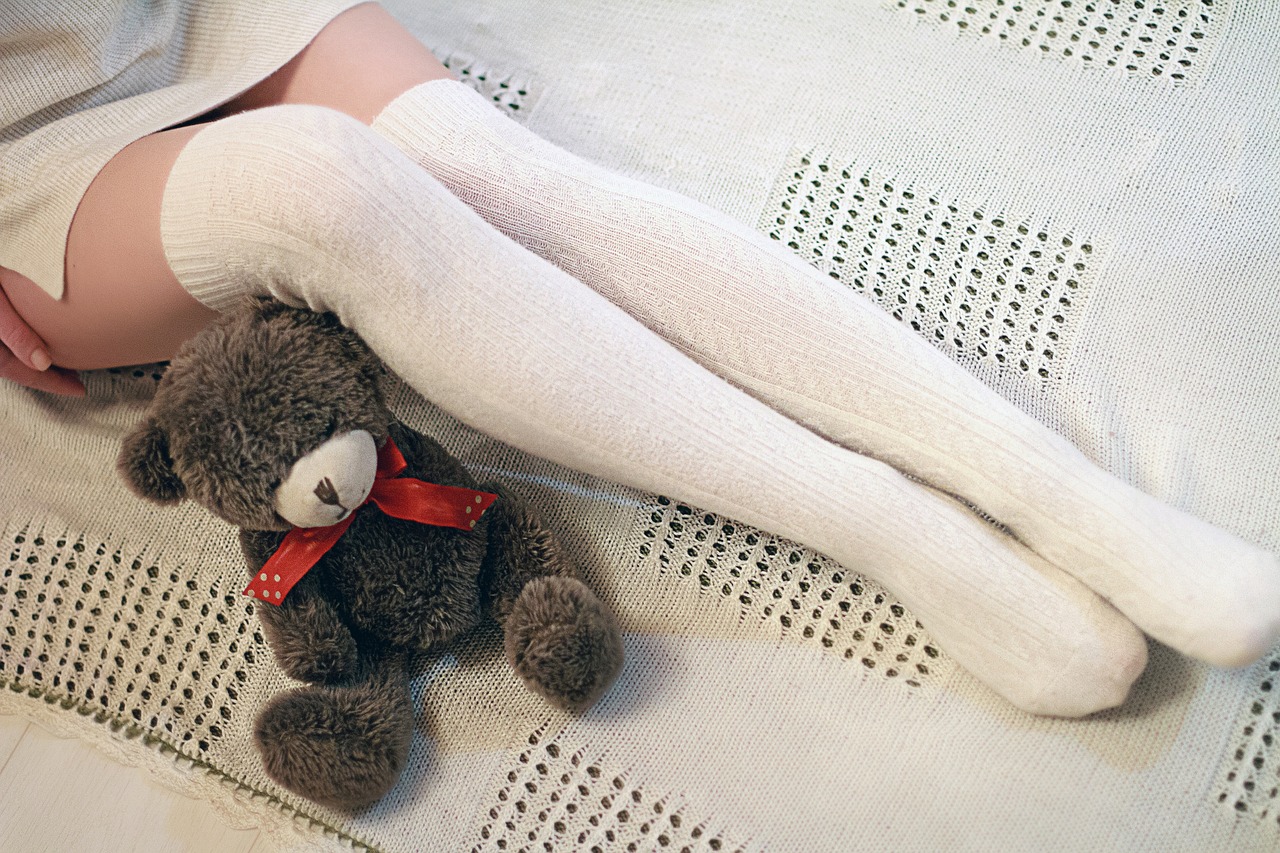 thigh high socks g37e584fe2 1280