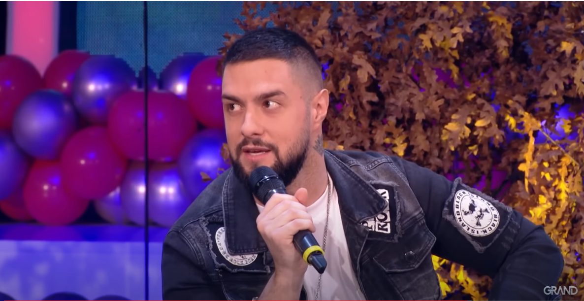 Pevač napravio turneju po Bosni, vratio se se najlepšim uspomenama, pa priznao: "MISLIO SAM DA IMAJU VEĆE PREDRASUDE" 9 xander gp