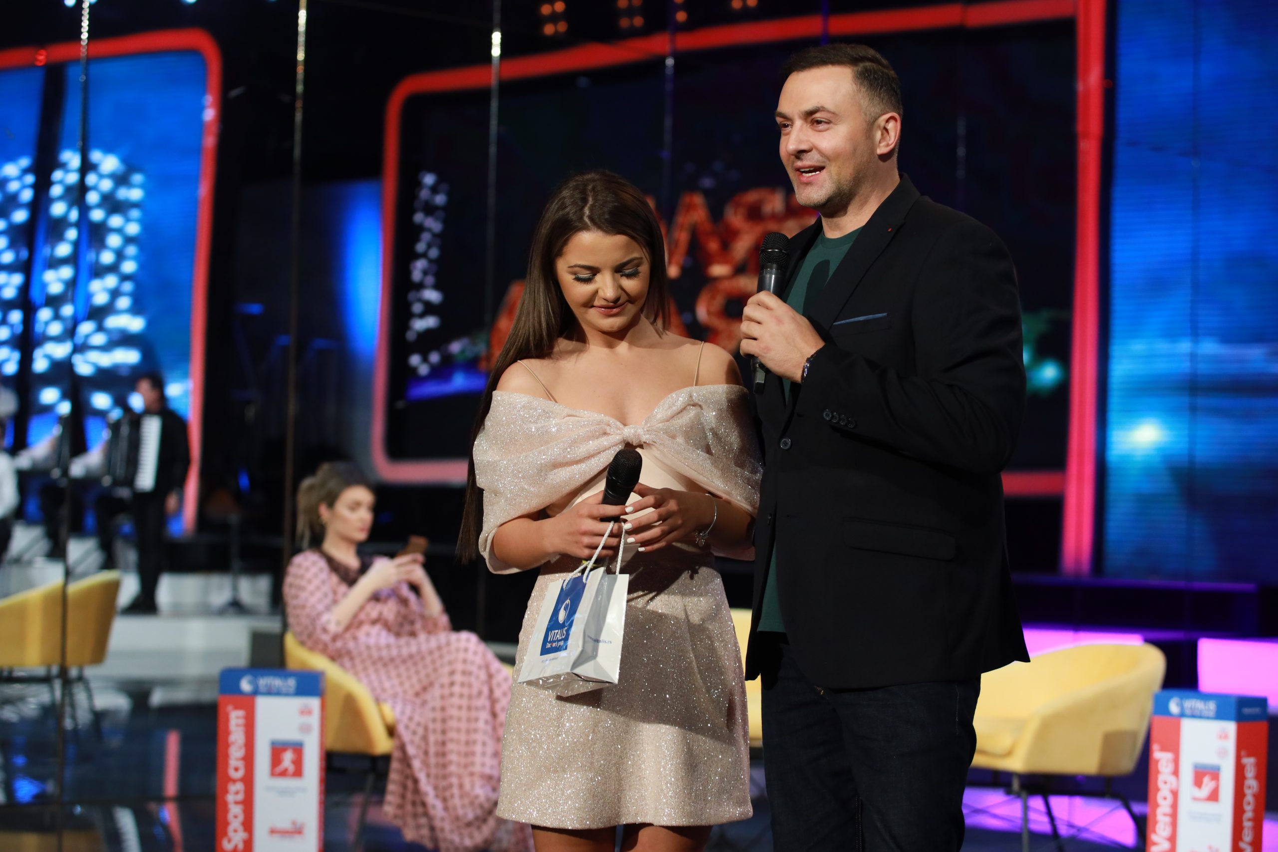 Sandra Mladenović POKIDALA hit Snežane Đurišić, voditelj u šoku (VIDEO) 5 0A0A8380