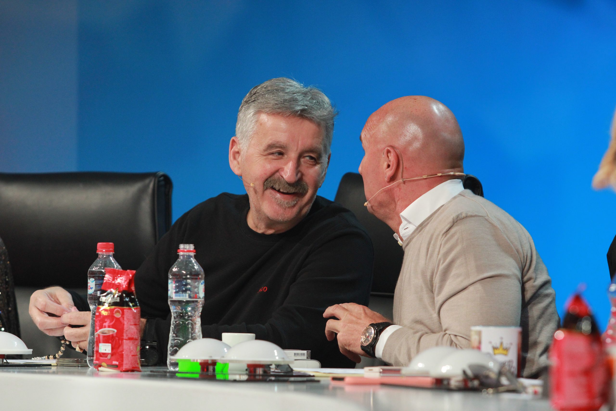 NAJVEĆA ENIGMA Bosanac iskritikovao Sašu, pa potpuno zbunio direktora: "Oni kalkulišu, ti streljaš" 6 Dragan Stojkovic Bosanac Zvezde Granda