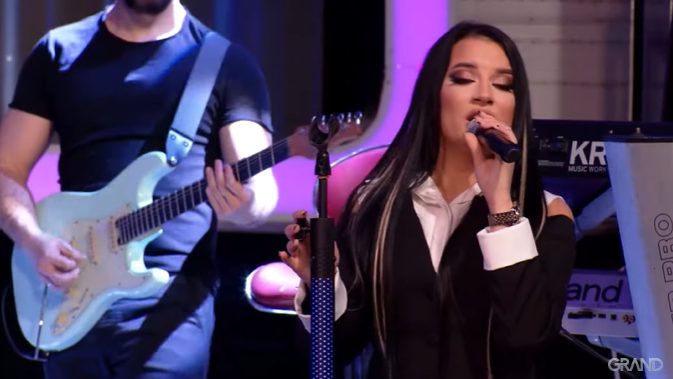 OD SILVANE DO NIRVANE Barbara uživo izvela splet hitova, publika u ŠOKU zbog Bajine pesme (VIDEO) 6 bobaaak