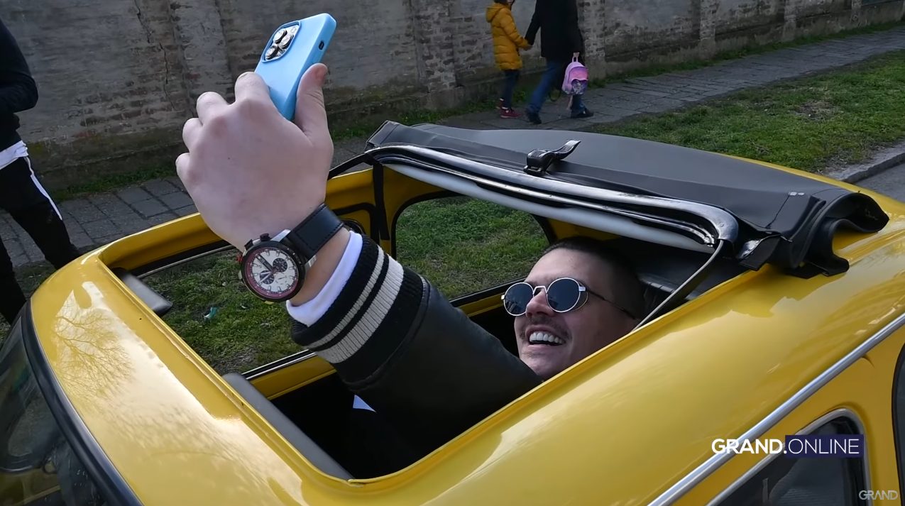 Od "Fiće" do luks mašine: Vozni park Isaka Šabanovića ostavlja bez daha (VIDEO) 6 isak fica 1