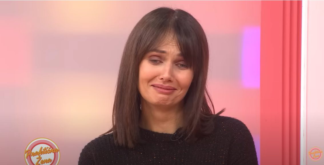 Pevač rasplakao voditeljku usred emisije: "Ne možeš tako, nije fer" (VIDEO) 6 natasa prakticna 1