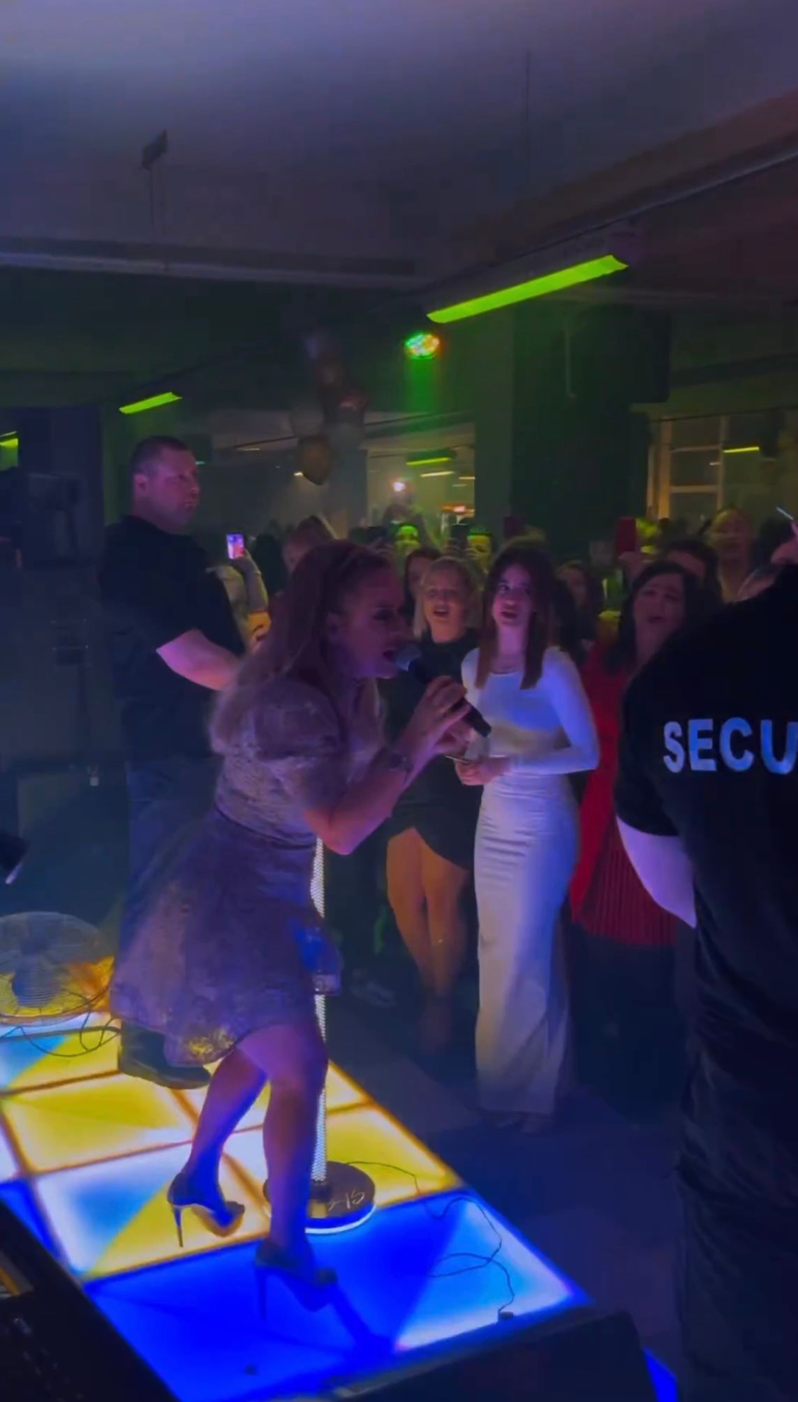 Slađa Allegro zapalila Sarajevo! Pevačica oborila rekord posećenosti (VIDEO) 4 IMG 20230309 WA0049