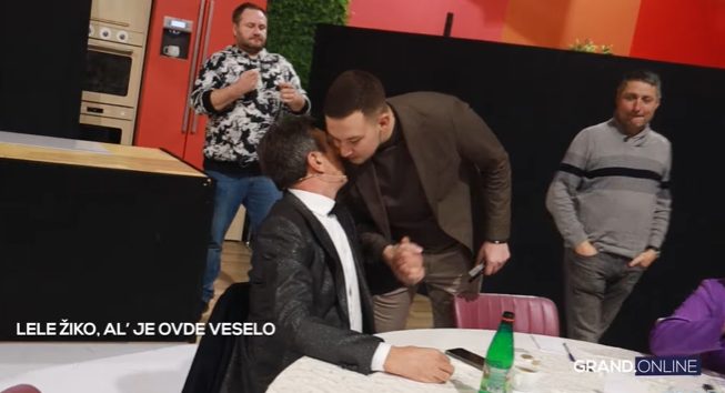 IZNENAĐENJE ZA ŽIKU JAKŠIĆA IZA SCENE: Mare skovao plan, Dragana Katić odmah NAZDRAVILA (VIDEO) 6 NVBV