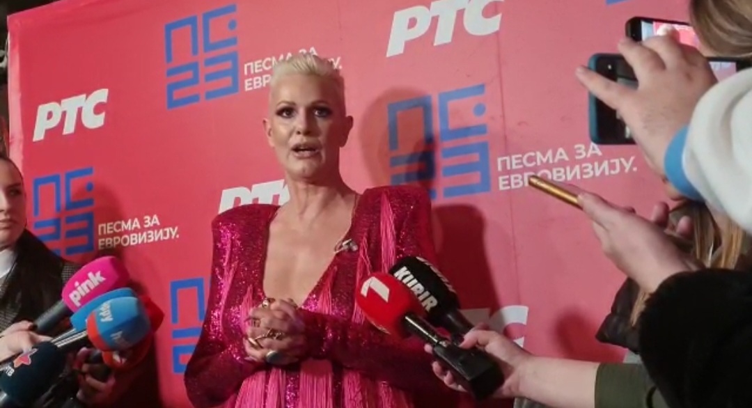 "Ako pobedim šišam se na ćelavo" Tijana Dapčević stajlingom raspametila, pa prozvala sestru Tamaru: "Nekom je život majka, nekom maćeha" 5 Screenshot 20230301 224854 WhatsApp