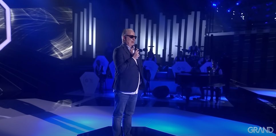 Dejan Matić izveo svoj veliki hit koji je radio Mare, pa zbunio Žiku: "Mislio sam da je Bora Đorđević" (VIDEO) 3 dm