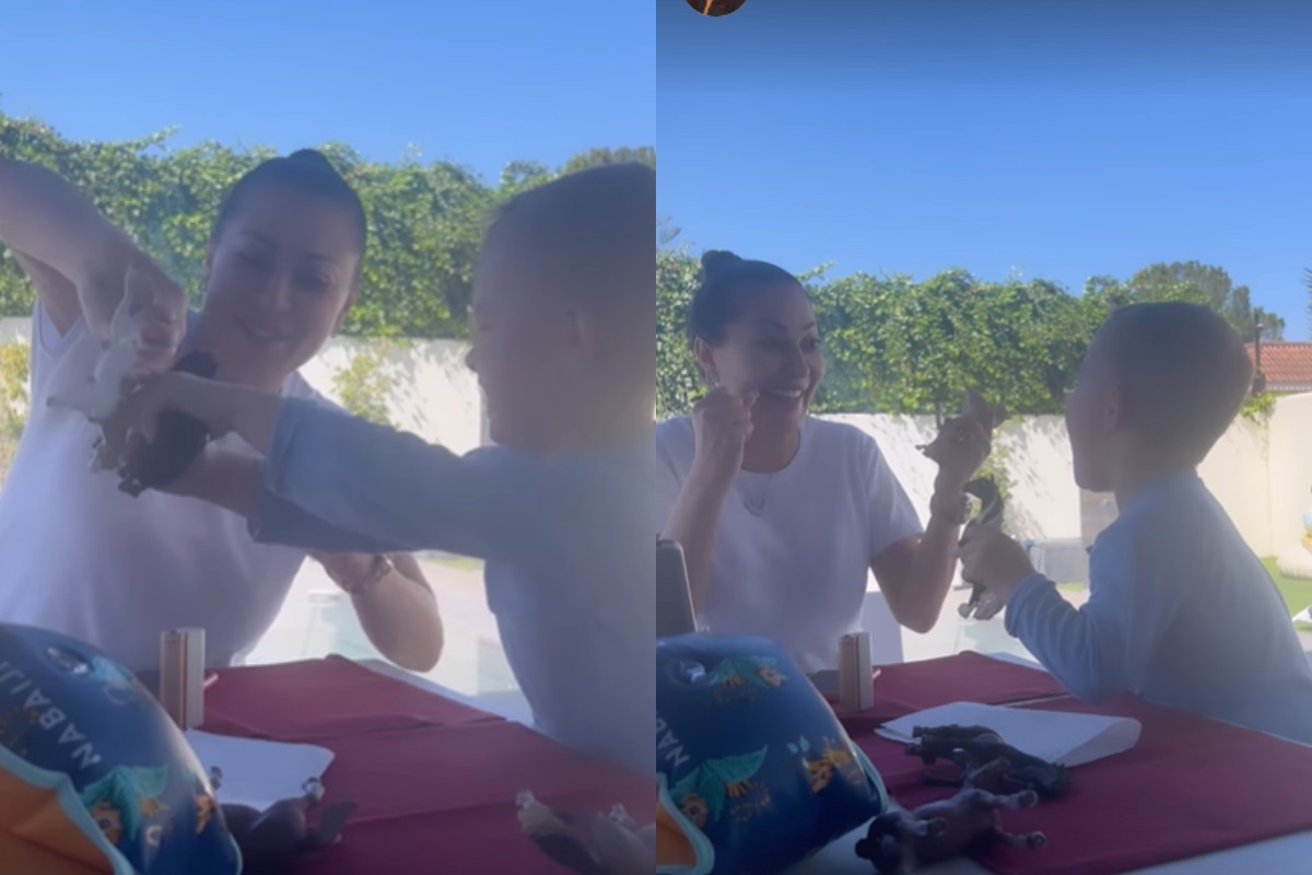 Ceca pokazala kako se igra sa Željkom: Baka ga pobedila, on vrištao iz sveg glasa dok se Anastasija smeje: "Ja ne mogu" (VIDEO) 4 ipiccy image 4 9