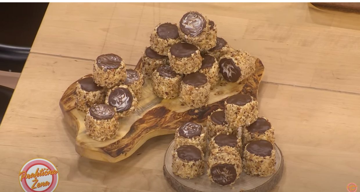 Odlična ideja za ukusnu poslasticu: Ruske kape sa lešnikom (VIDEO) 4 ruske kape final