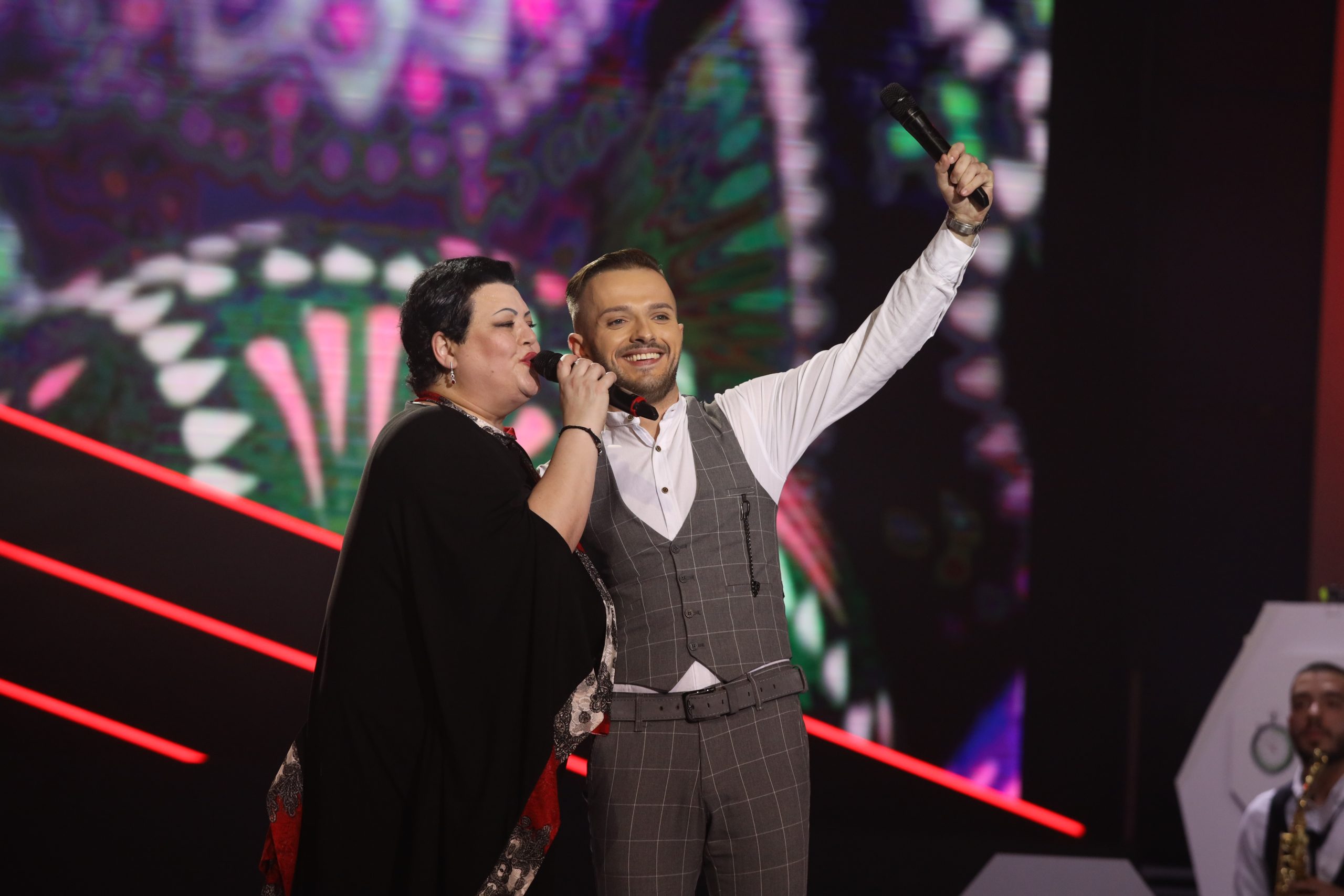 Oni su lek za dušu: Bojana Barjaktarević i Stefan Kosmajac zapevali čuveni hit, publika zanemela (VIDEO) 5 0A0A3461