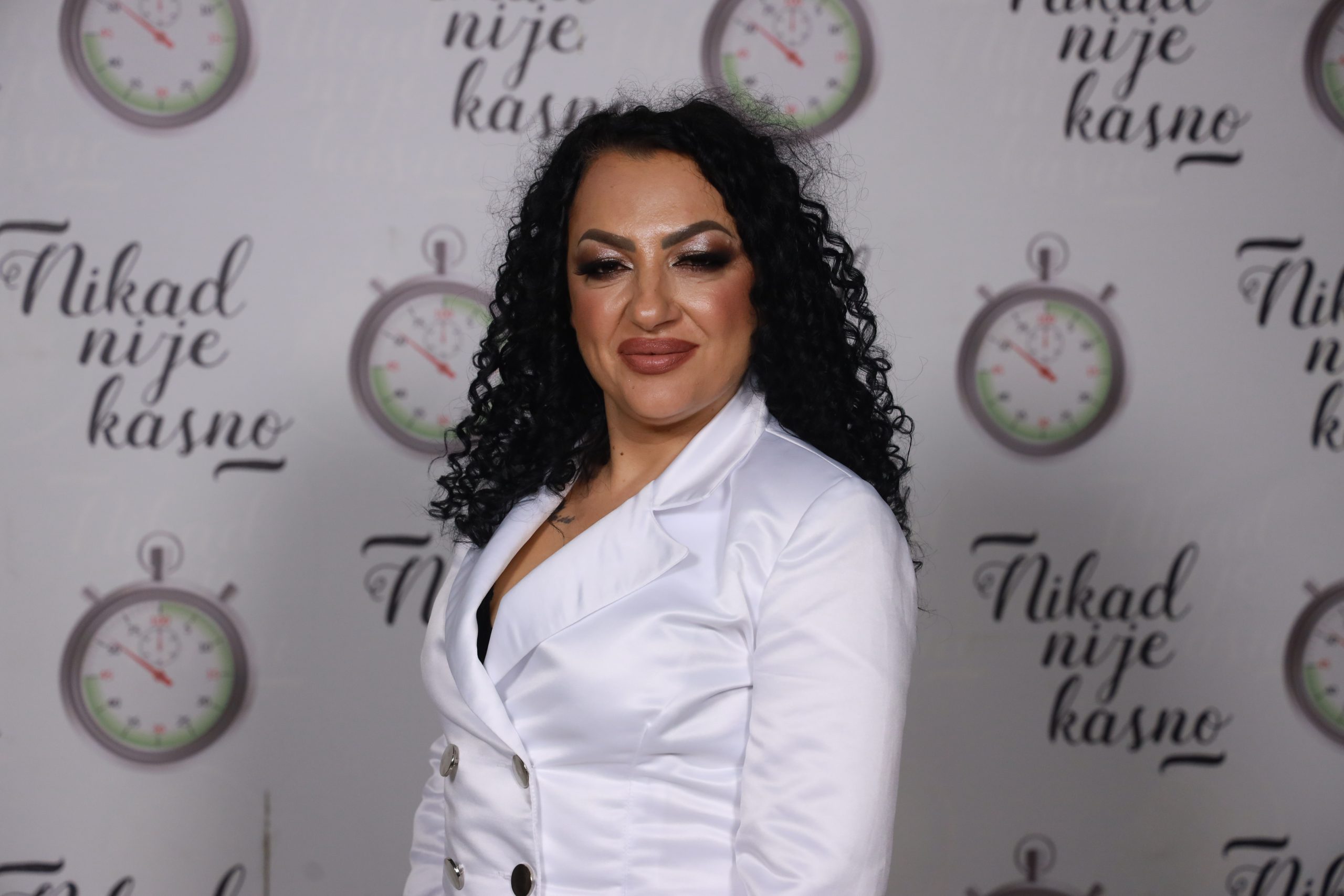 ALEKSANDRA PAVLOVIC 42 GOD. GRDELICA 16