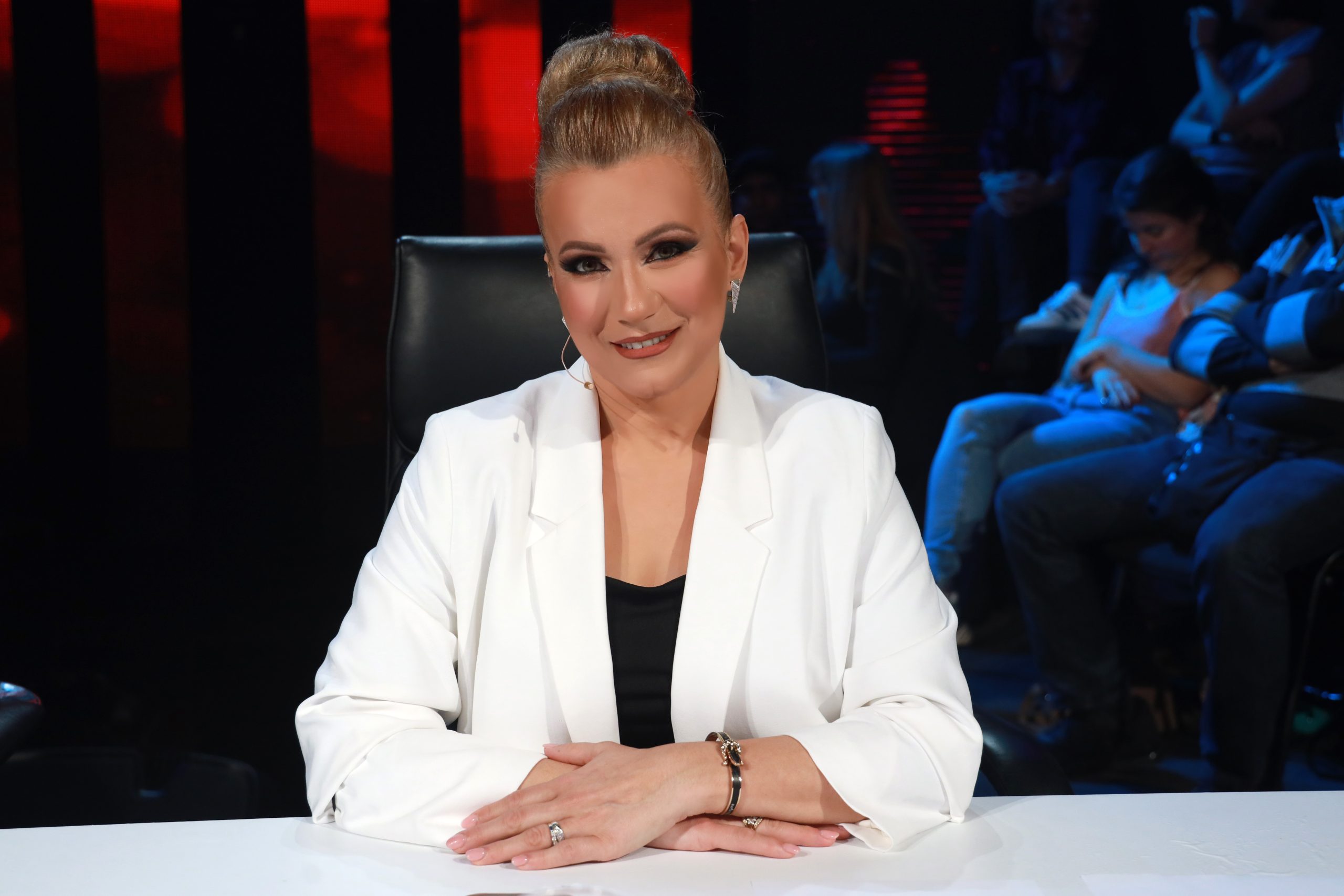 Pevačica je godinama u braku sa diplomatom, zbog njega se preselila u inostranstvo 6 ELVIRA RAHIC NNK SNIMANJE 23022023 FOTO MUNJA 7 ok