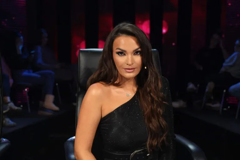 Tamara Milutinović i njen suprug podelili srećne vesti: "Šta je život bio pre tebe?" 5 TAMARA MILUTINOVIC NNK SNIMANJE 09112022 FOTO MUNJA 54 ok 768x512 1
