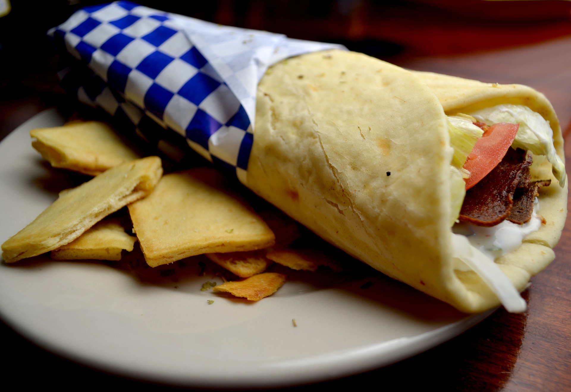 Spremite giros kao da ste u Grčkoj: Recept za savršene pita lepinje koje će vas oduševiti 5 gyro g08726bd8e 1920