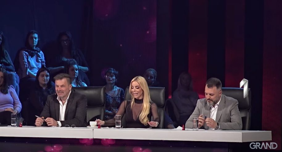 "Jaja ti nosiš", veteranka sasekla izjavu Žike Jakšića, on zanemeo, pa svi prasnuli u smeh (VIDEO) 3 huoipl