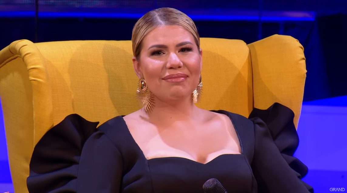Krstinja se rasplakala u emisiji: "Nije mi lako da prolazim kroz to" (VIDEO) 5 krstinja se rasplakala 1