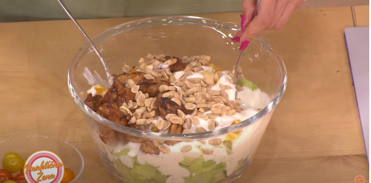 Recept dana: Urbana pileća salata (VIDEO) 7 Capture 27