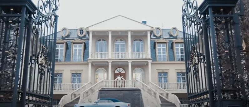 Pevačica Jana Todorović poseduje dvorac čija je vrednost više od 10 miliona evra: Ovo je čist luksuz (FOTO) 5 Capture 8