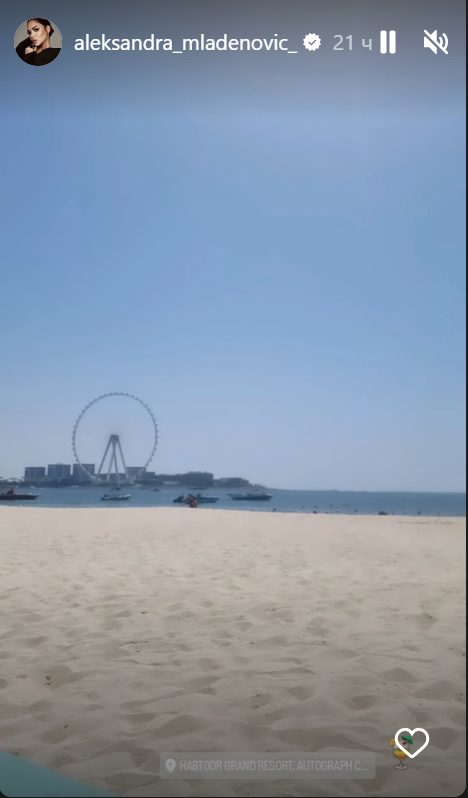Aleksandra Mladenović zapalila Dubai: Pokazala rezultate napornih treninga, svi u šoku zbog njene promene: "Kidaš mačko" (FOTO) 6 Capturekj