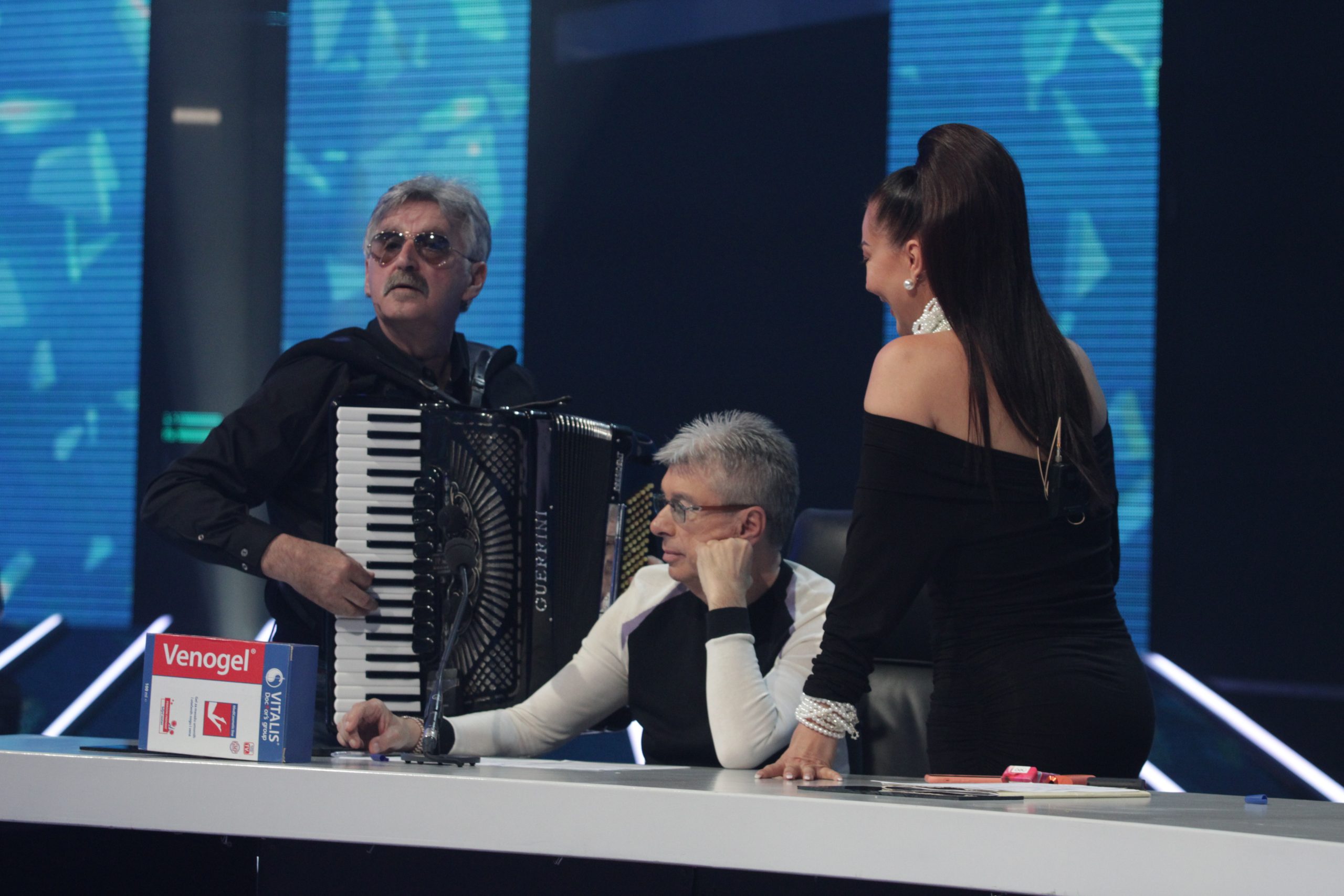 Kiks na sceni "Zvezda Granda", a onda harmonika na uvce za Popovića, direktor se raznežio: "Kad sam prvi put..." 6 IMG 4625 1