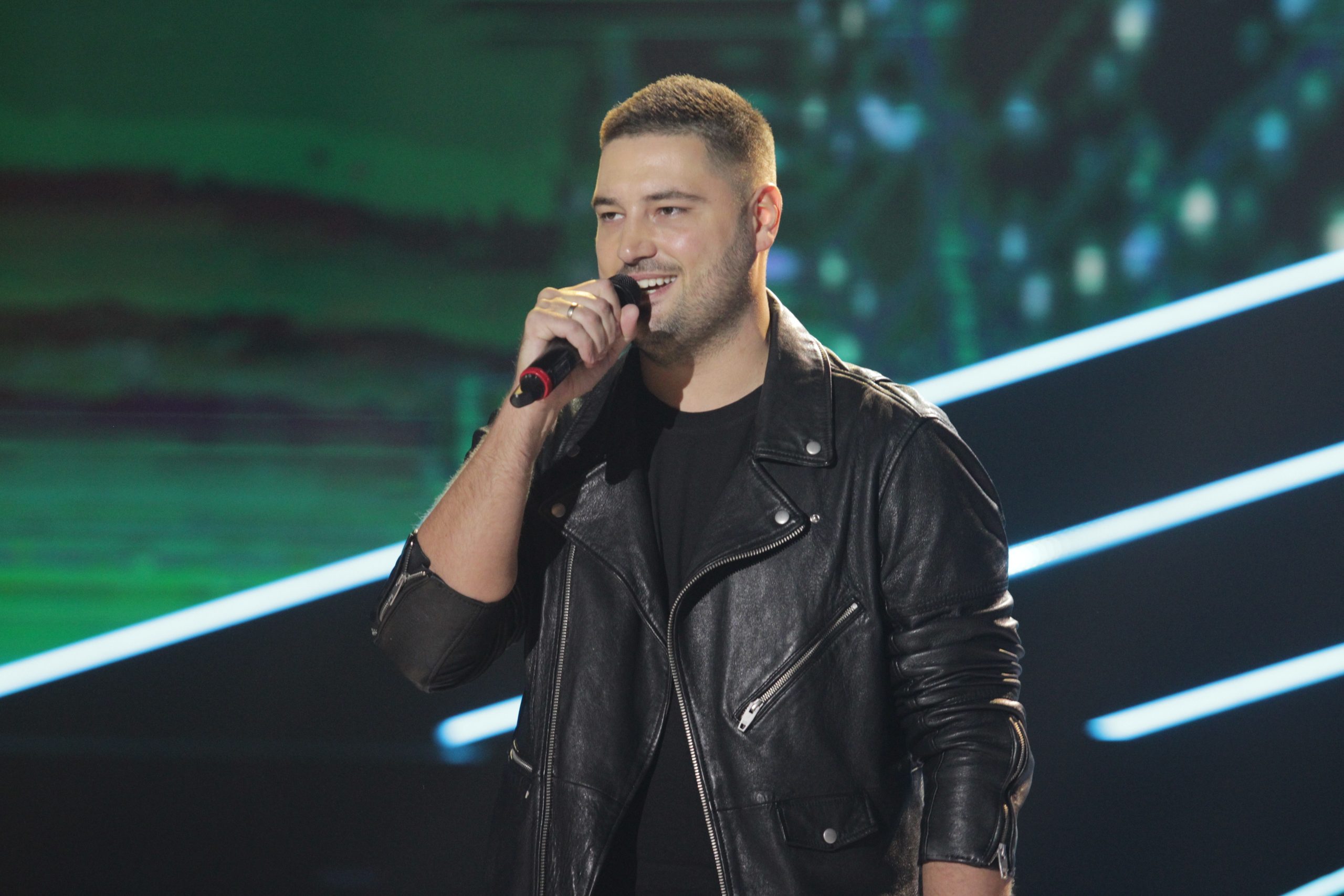 Ljuba Peruća se transformisao zbog Žike Jakšića, ceo studio skočio na noge (VIDEO) 5 LJUBA PERUCICA 20