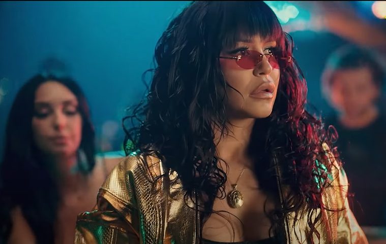 Napokon: Aleksandra Mladenović objavila prvu pesmu sa novog albuma kojim pomera granice, fanovi oduševljeni: "Ona ne greši" (VIDEO) 4 aleksandra mladenovic spot e