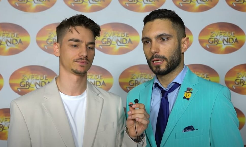 Alen Skopljak otkrio zašto uvek kasni, a Mustafa Bidžan podelio tajnu uspeha na sceni: "Govorili su mi da poludim tokom nastupa" (VIDEO) 5 alen i mustafa 1