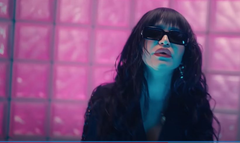 Napokon: Aleksandra Mladenović objavila prvu pesmu sa novog albuma kojim pomera granice, fanovi oduševljeni: "Ona ne greši" (VIDEO) 3 amspot