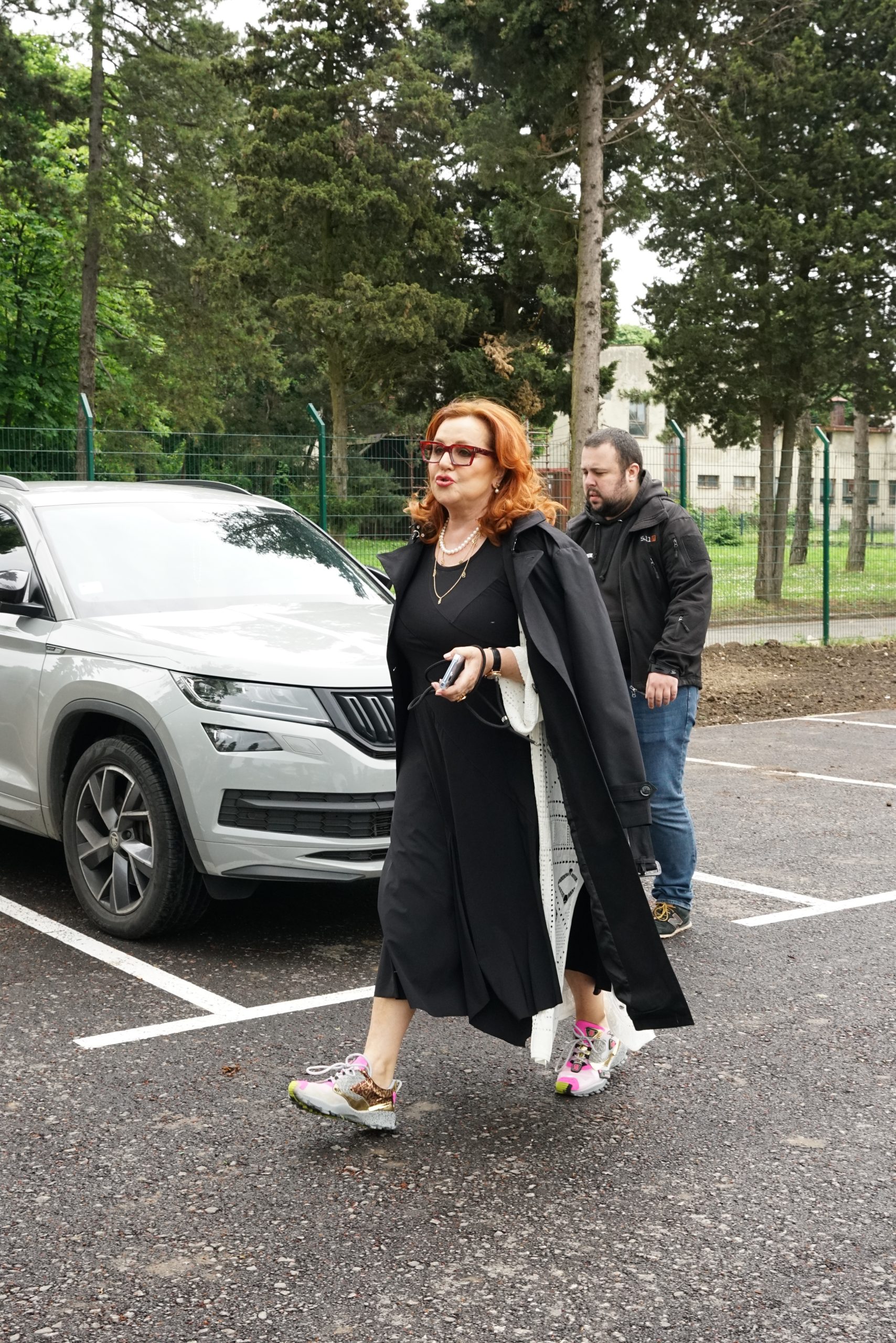 Ana Bekuta iznenadila današnjim stajlingom, jedan detalj svima upada u oči (FOTO) 6 ana bekuta