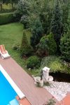 Glamurozna vila, vrt i bazen u dvorištu: Poznata pevačica poseduje dom kao iz bajke 2 branka sovrlic 1