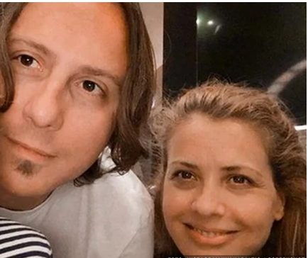 Nestala sa malih ekrana preko noći: Voditeljka se udala u podmakloj trudnoći, pored muža ne skida osmeh sa lica, a evo čemu se sada posvetila (FOTO) 6 muz