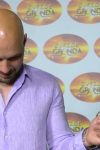 Takmičara savladale emocije pred kamerama: Pokazao majku i ćerku, pa pustio suze (VIDEO) 2 rajooo