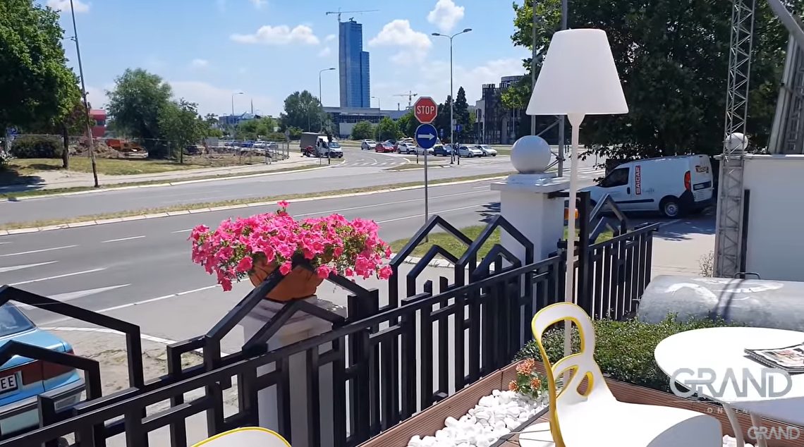 zvezda granda zivi u hotelu