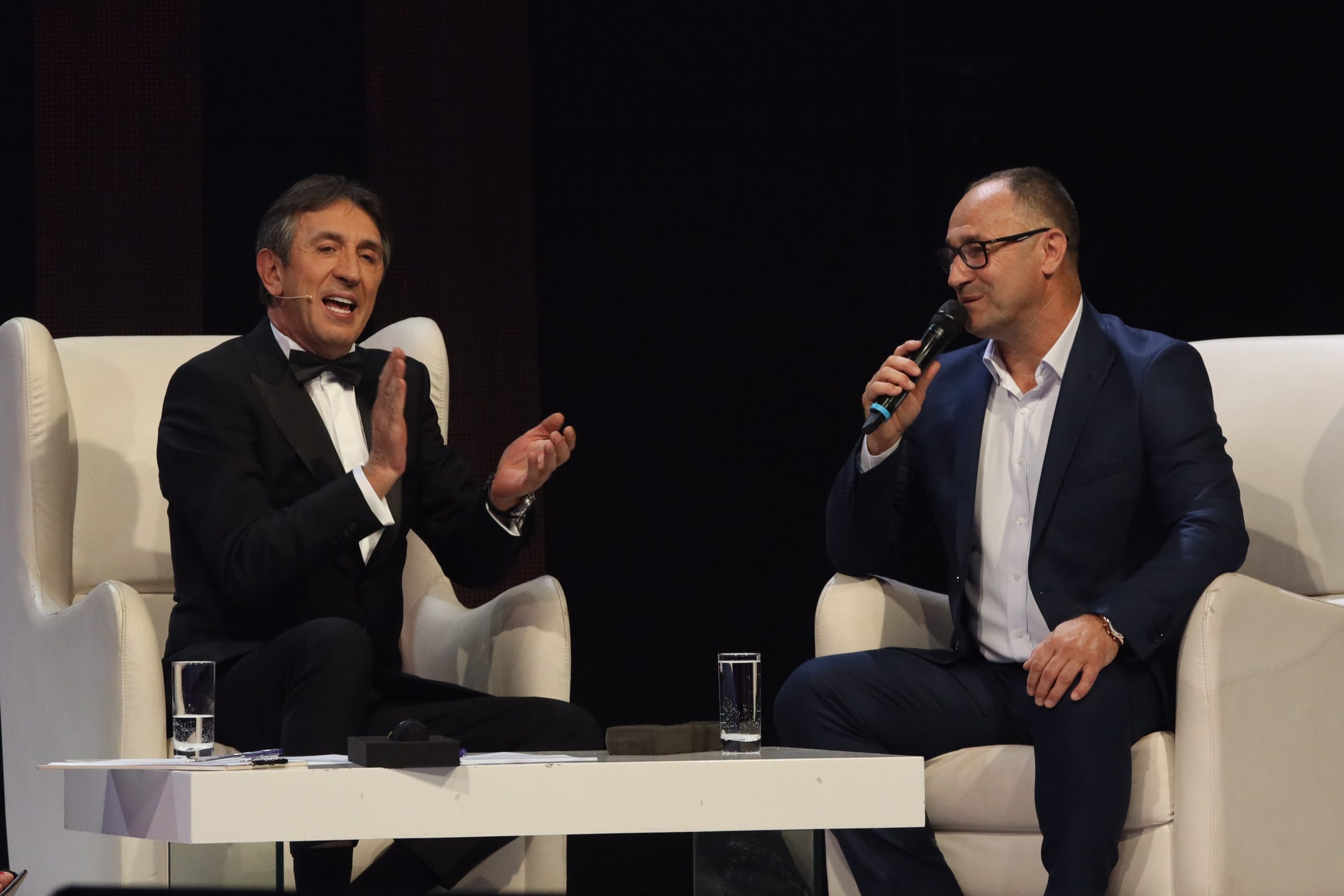 "Na ovaj način želim da joj se zahvalim": Edvin Husarić posvetio pesmu posebnoj osobi, veteran na ivici suza 5 0A0A4421