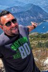 Pevač se emotivnom porukom prisetio pokojnog kolege: "Moj dobri" (FOTO) 2 Capture 48