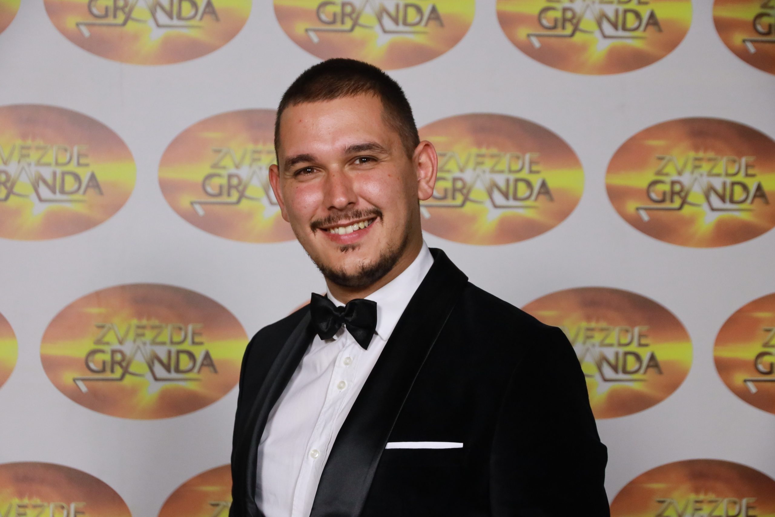 Gde je nestao Dragan Đurić posle finala "Zvezda Granda"? 9 DRAGAN DJURIC 27 GOD. DOBOJ BIH 17