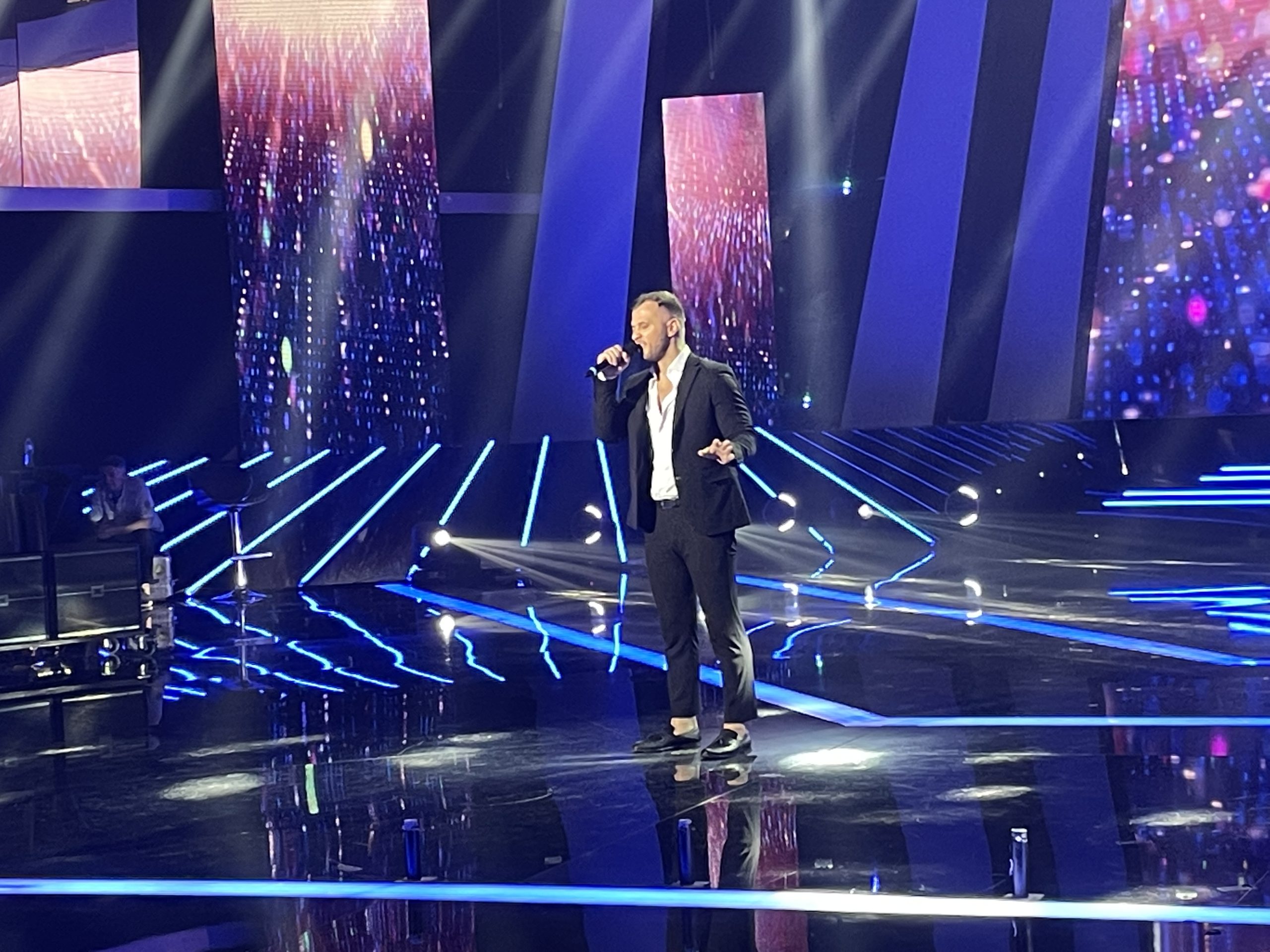 UŽIVO ZVEZDE GRANDA: Sanja i Voja otvorili muzički spektakl, 17 finalista se bori za pobedu 46 IMG 1158