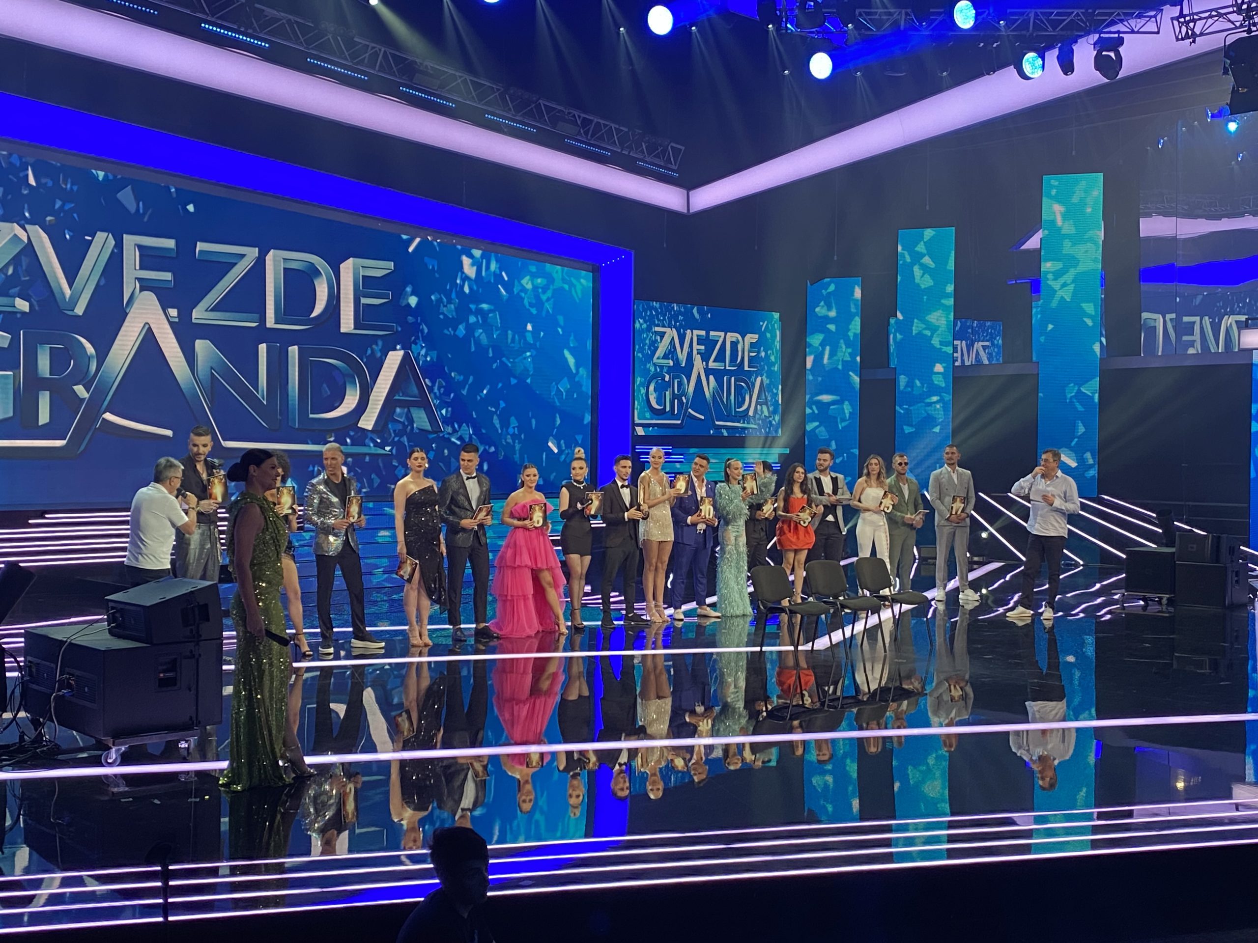 UŽIVO ZVEZDE GRANDA: Sanja i Voja otvorili muzički spektakl, 17 finalista se bori za pobedu 26 IMG 3489
